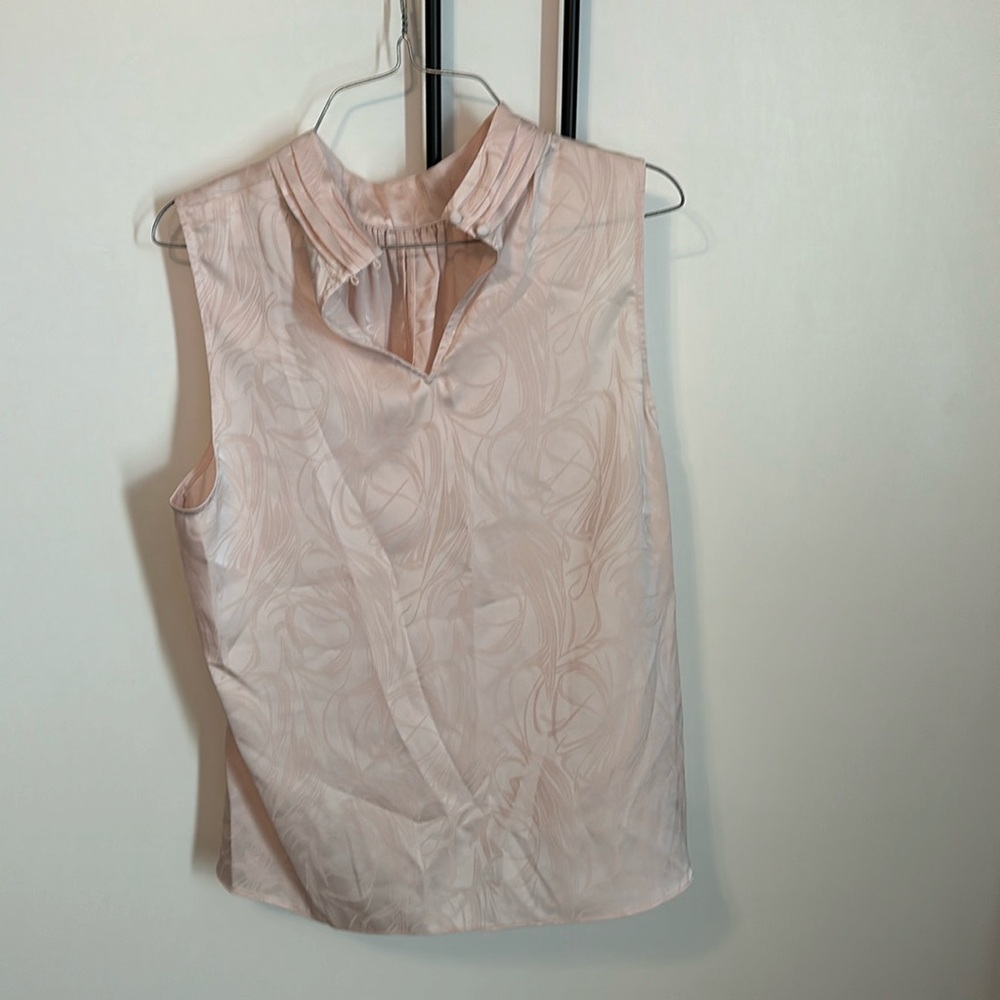 SL Mock Neck w Kyhl Blouse - size M - NWT - light pink